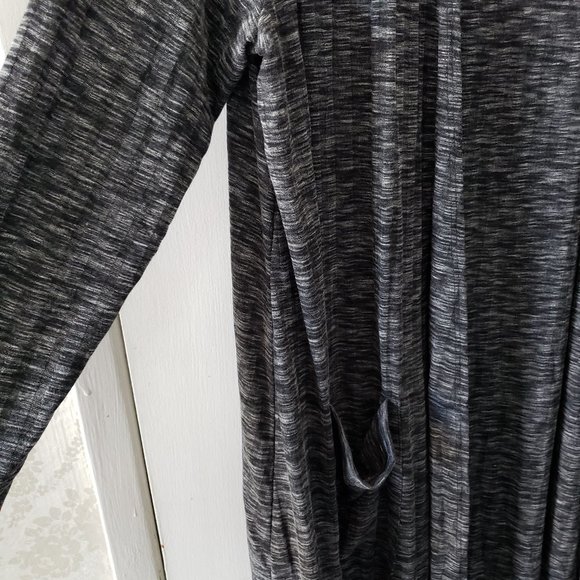 NWT grey striped cardigan - Picture 2 of 6